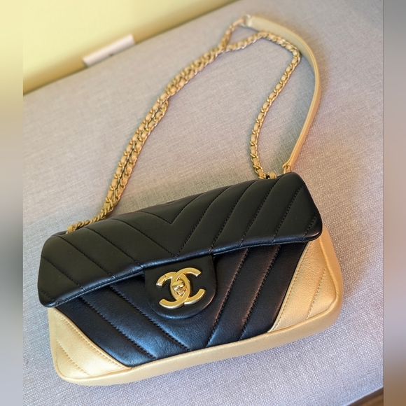 ✨Chanel bag✨ - Picture 10 of 10